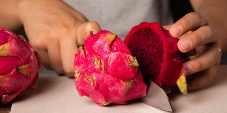 What Does Pink Dragon Fruit Taste Like